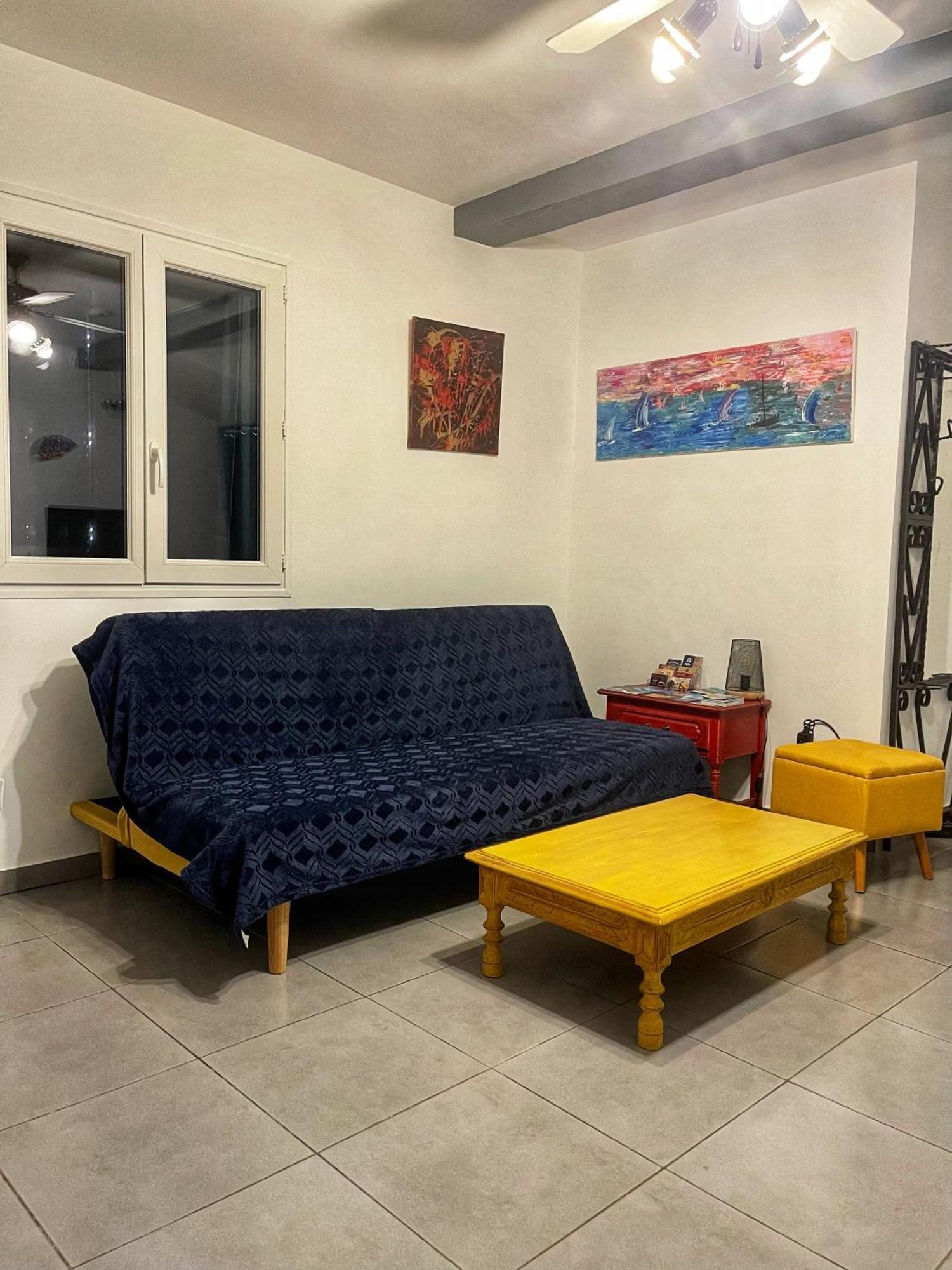 La Galerie Du Peintre Apartment *